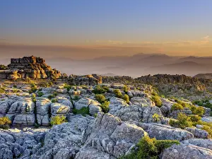 Sculpted Rock Formation Europe Drucke: Limestone rock formations at sunset