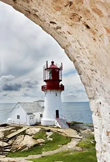 Waterfront Landscape Photography Drucke: Lindesne lighthouse