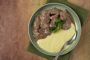 Mashed Potatoes Dish Drucke: Liver beef stroganoff with mashed potatoes