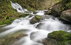 Austrian Countryside Landscapes Drucke: Long exposure waterfall and stream with moss