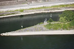 Deserted Waterfront Germany Drucke: Loreley statue at the pier in St