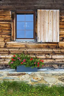 Lovingly Decorated Mountain Hut Drucke: Lovingly decorated mountain hut