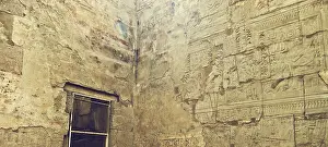 Sacred Building Structure Drucke: Detail of Luxor Temple, Egypt