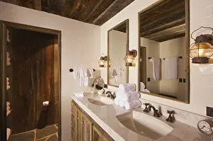 Bathroom Hygiene Tips Drucke: Luxurious rustic bathroom with mining lamps in spa setting