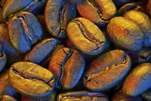 Close View Of Coffee Beans Drucke: Macro of coffee beans with the effect of colored light