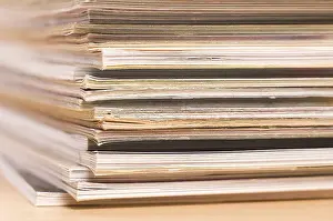 Recyclable Materials Sorting Drucke: Magazines - macro