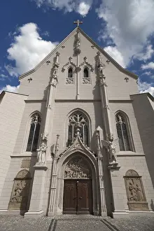 Neo Gothic Architecture Drucke: Main facade of the Ritterkapelle