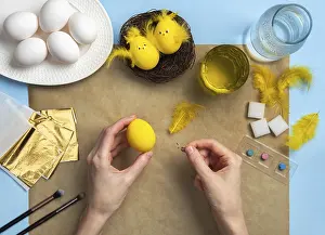 Easter Chick Decoration Drucke: How to make a chick from eggs for Easter decor