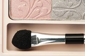 Made Up Beauty Shot Drucke: Makeup cosmetics set