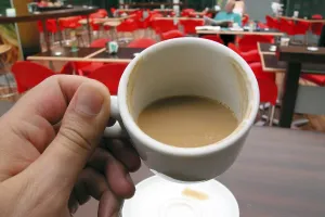Man Drinking Coffee Drucke: Man drinking coffee