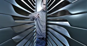 Digital Composing Techniques Drucke: Man pointing towards the camera