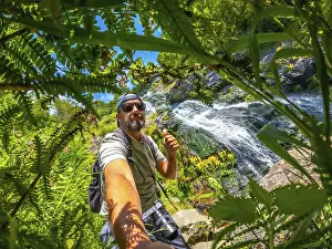 Caucasion Ethnicity Male Model Drucke: A man is taking a picture of himself in a forest