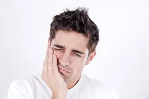 Man With Tooth Pain Drucke: Man with toothache