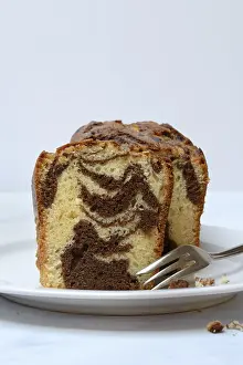 Pastry Preparation Drucke: Marble cake with cake fork on plate