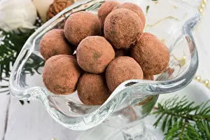 Deserted Bakery Products Drucke: Marzipan ball