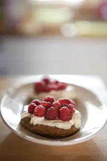 Raspberry Dessert Drucke: Mascapone and raspberry cake