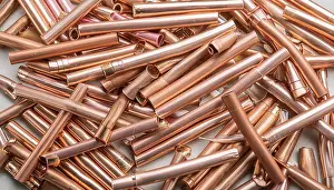 Industrial Plant Drucke: Material, metal, copper, a large quantity of pipes and pipe sections