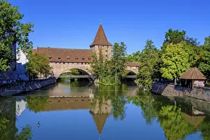 Middle Franconia Scenery Drucke: From the Maxbrucke to the Schlayer Tower on the Pegnitz