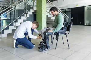 Physiotherapy Equipment Drucke: Mechanical exoskeleton