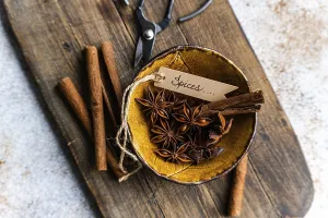 Rustic Wooden Surface Drucke: Top view of a rustic