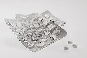 Blister Packaging Waste Drucke: Empty medicine packaging for tablets