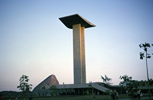 Rio De Janeiro Landmark Drucke: Memorial to the Second World War
