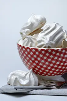 Meringue Biscuits Germany Drucke: Meringue, Meringes in shell, Germany