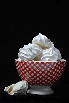 German Bakery Products Drucke: Meringue, Meringes in shell, Germany