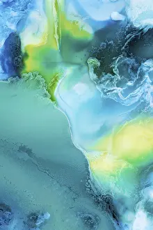 Dynamic Decorative Item Drucke: Mesmerizing flow of liquid abstract inks in vibrant blue
