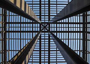 Abandoned Construction Site Drucke: Metal constructions