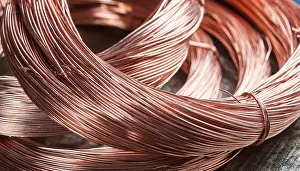 Metal Processing Factory Drucke: Metal, copper, copper wire on a roll for further processing