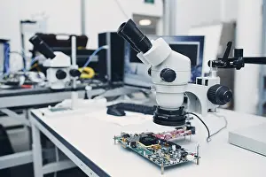 Laboratory Testing Equipment Drucke: Microscope in Scientific research tech Laboratory on table