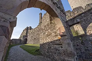 Defence Work Central Europe Drucke: Middle gate with gatehouse of the outer castle