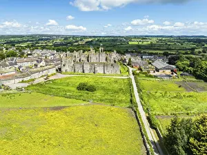 Deserted Castle In England Drucke: Middleham Castle from a drone, Middleham