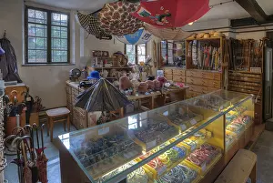 Bavaria Germany Museum Drucke: Milliner's shop of the 1950s