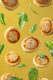 Mini Pizzas Drucke: Mini pizzas, Margherita, Basil