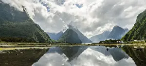 Wilderness Landscape Photography Drucke: Miter Peak reflected in the water