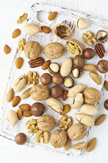 Mixed Nuts Drucke: Mix of nuts - walnut, almonds, pecans