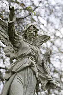 Last Resting Place Drucke: Moat angel