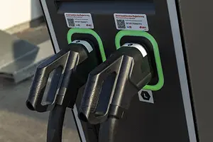 Electric Vehicle Charging Station Drucke: Mobility, e-Charging Hamburg, close-up
