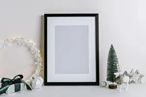 Christmas Composition Drucke: Mock up frame with Christmas decorations