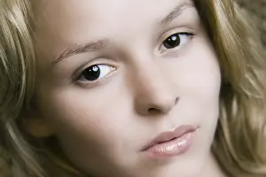Single Person Portrait Photo Drucke: Model landscape portrait