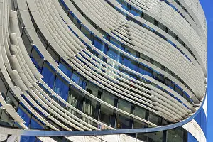 Central Europe Commercial Buildings Drucke: Modern architecture, facade, Ko-Bogen