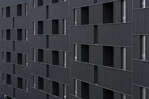 Energy Efficient Homes Drucke: Modern building featuring a distinct