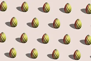 Symbolic Easter Picture Drucke: Modern Colorful Easter egg pattern made