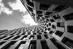 Berlin Skyscraper Drucke: Modern skyscraper. Black and white