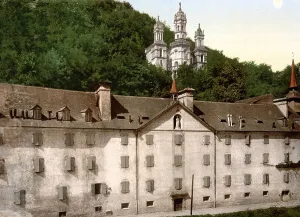 Abandoned Abbey Building Drucke: The monastery, around 1890, Betharram