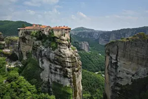 Scenic Landscape Photography Drucke: Monastery of Varlaam monastery