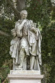 Gedenkstätte Drucke: Denkmal des Archäologen Johann Joachim Winckelmann.