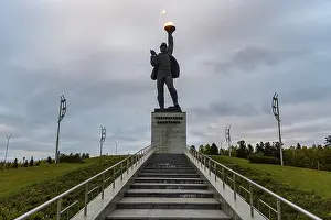Urban Environment In Russia Drucke: Monument to the Conquerors of Samotlor
